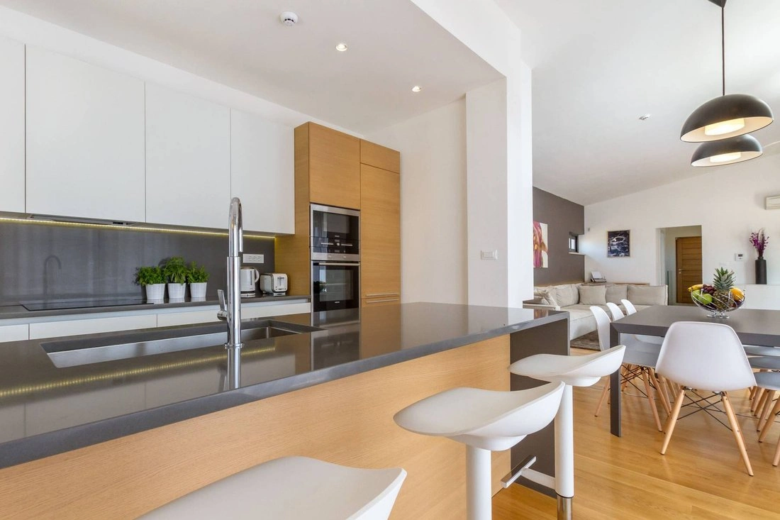 Вилла 5+1 с джакузи в Хваре, Хорватия