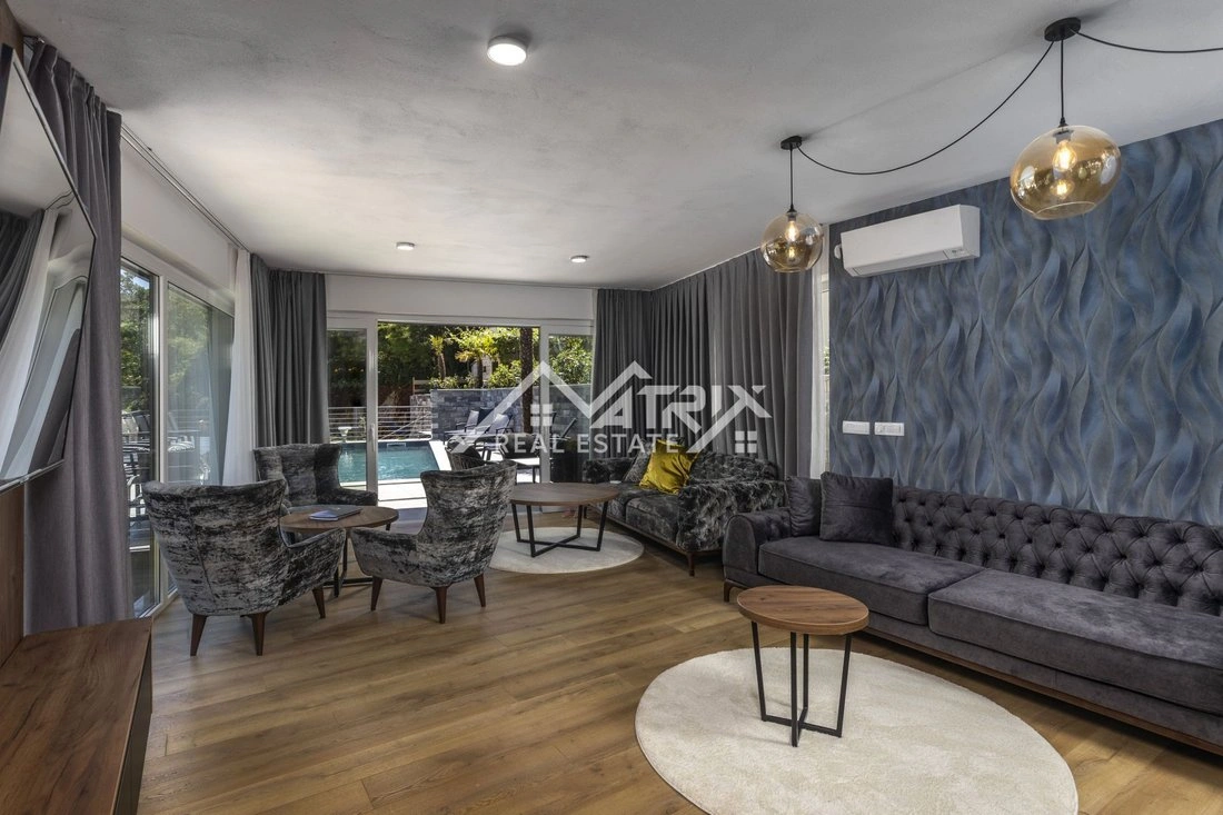 Дом 410 m2 с сауной в Опатии, Хорватия