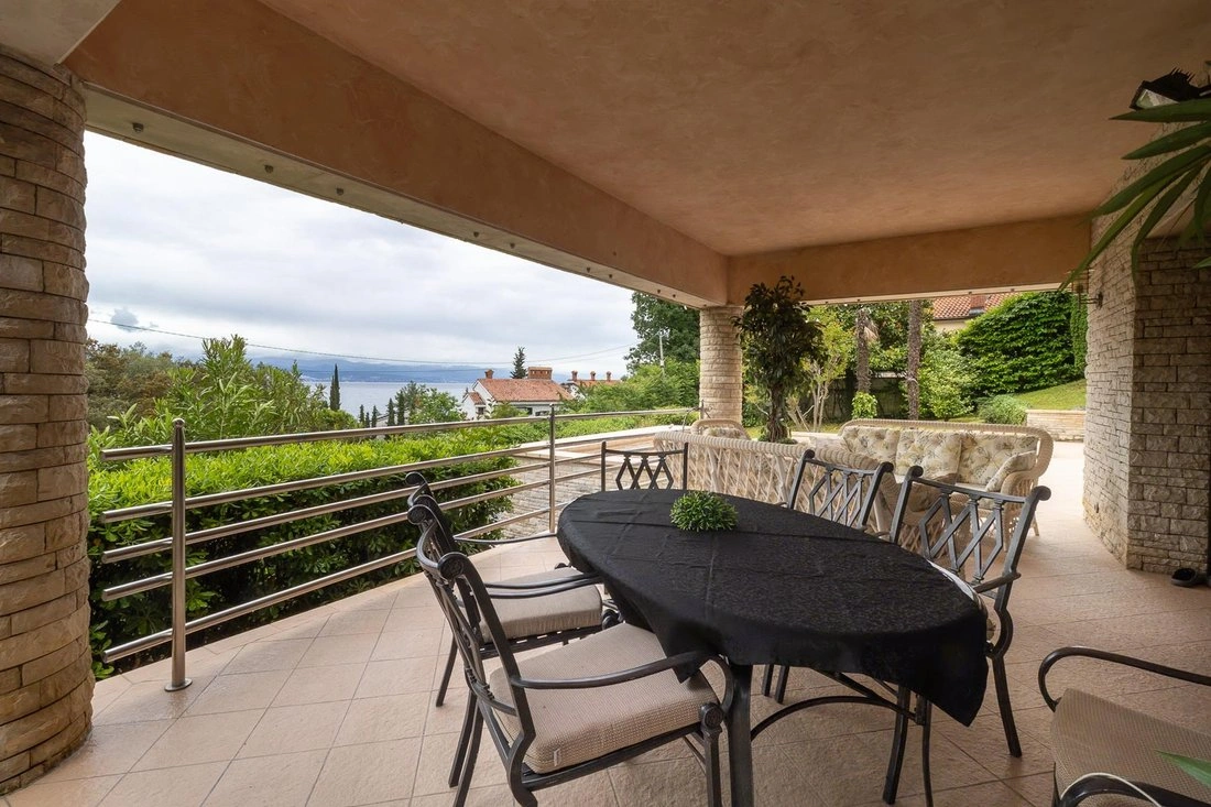 Вилла 496 m2 с видом на море в Опатии, Хорватия