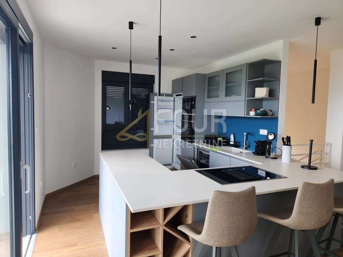 Квартира 137 m² с садом в Опатии, Хорватия