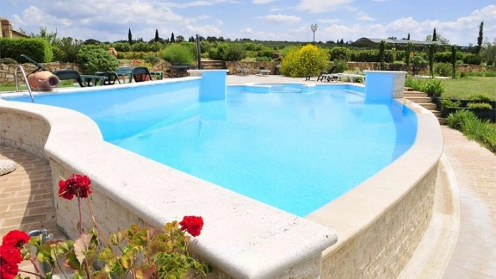 Просторная вилла 450 m2 в Трентино, Италия