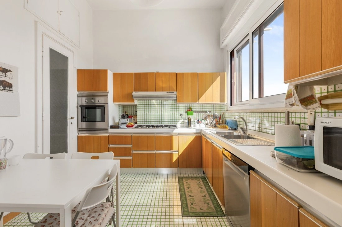 Спокойный пентхаус 3+1 в Риме, Италия