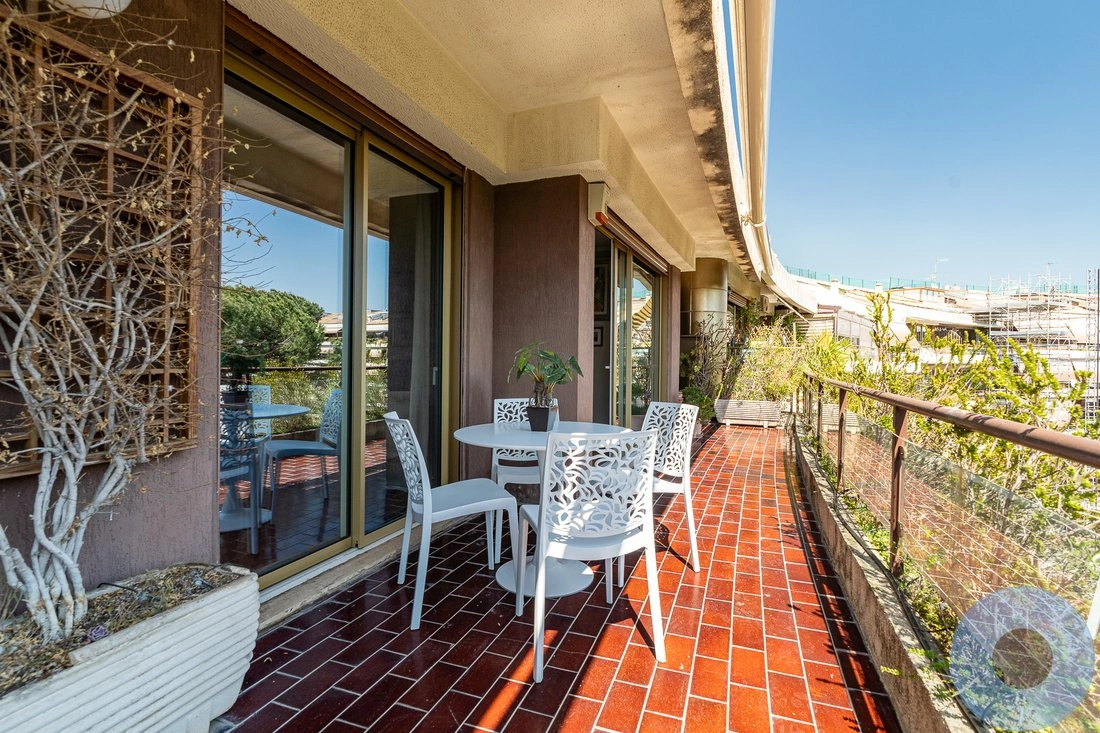 Новый просторный пентхаус 207 м² в Риме, Италия