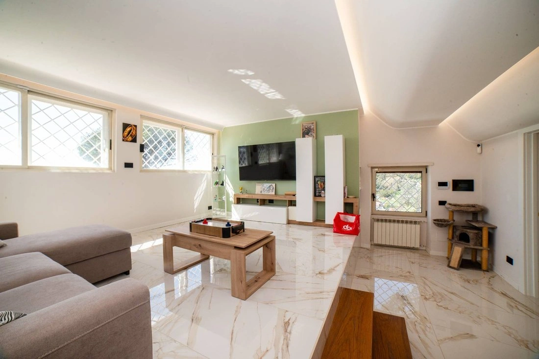 Просторный дом 5+1 в Риме, Италия