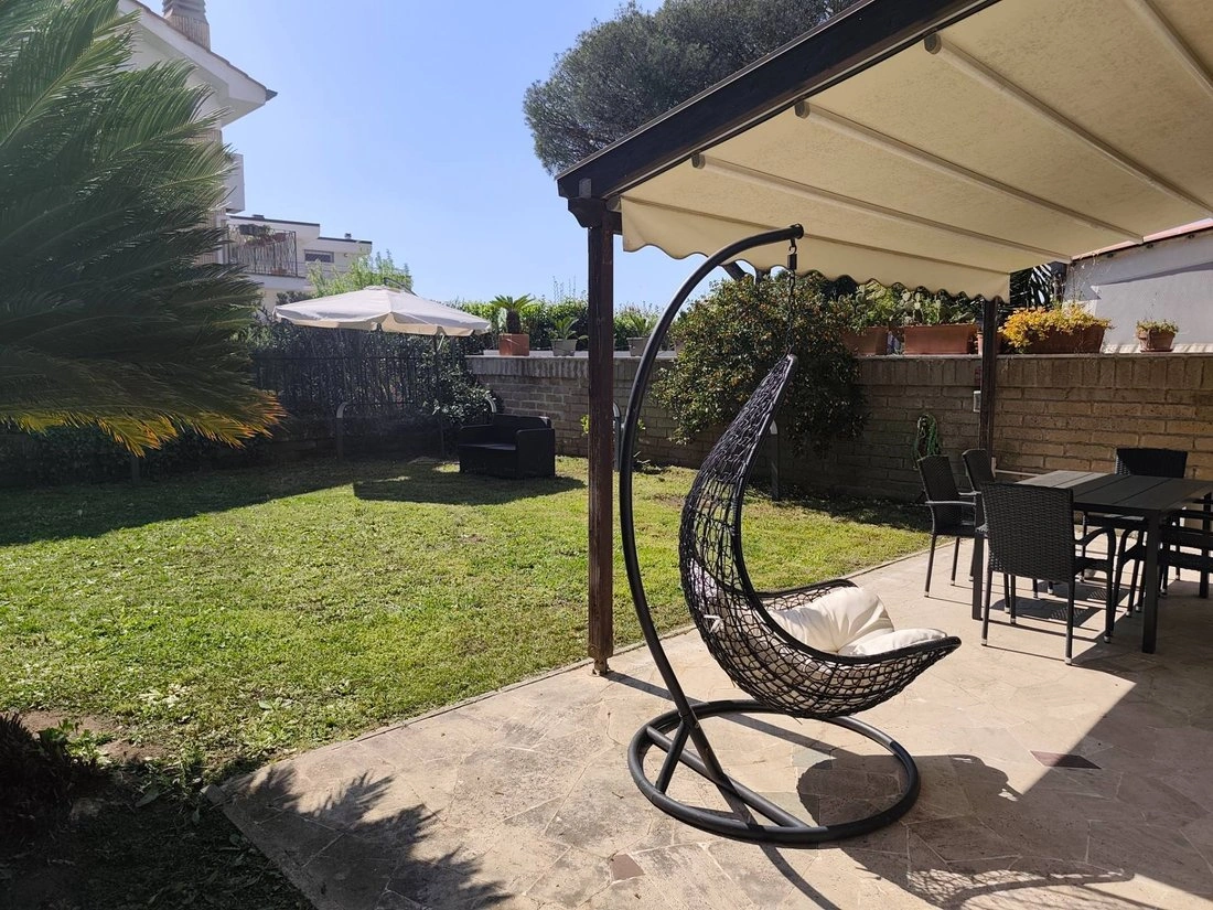 Просторный дом 5+1 в Риме, Италия