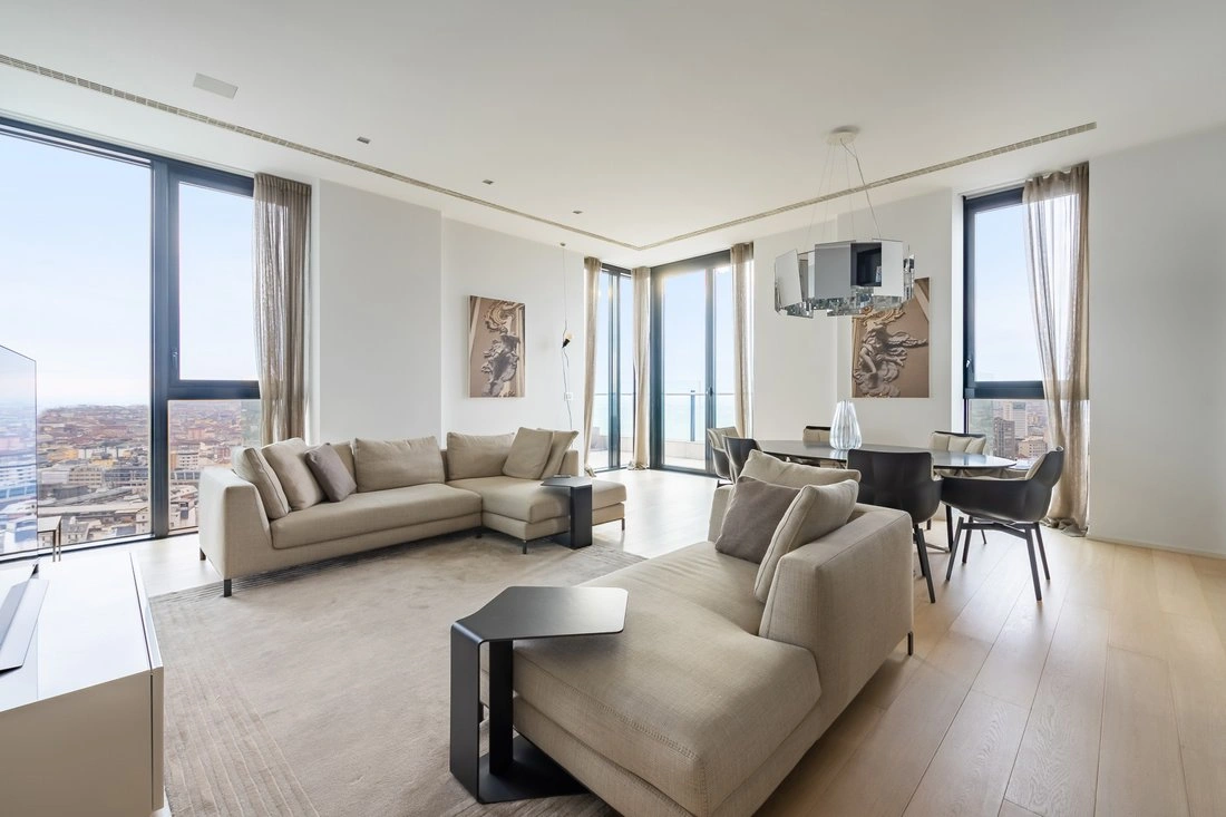 Уютная квартира 4+1 в Милане, Италия