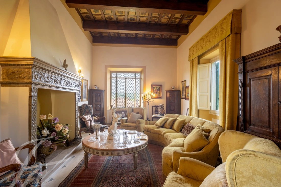 Очаровательный дом 7+1 во Флоренции, Италия