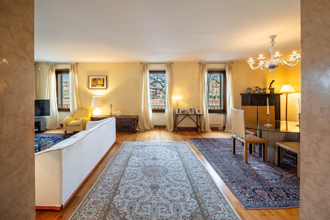 Просторная квартира 185 м² в Вероне, Италия