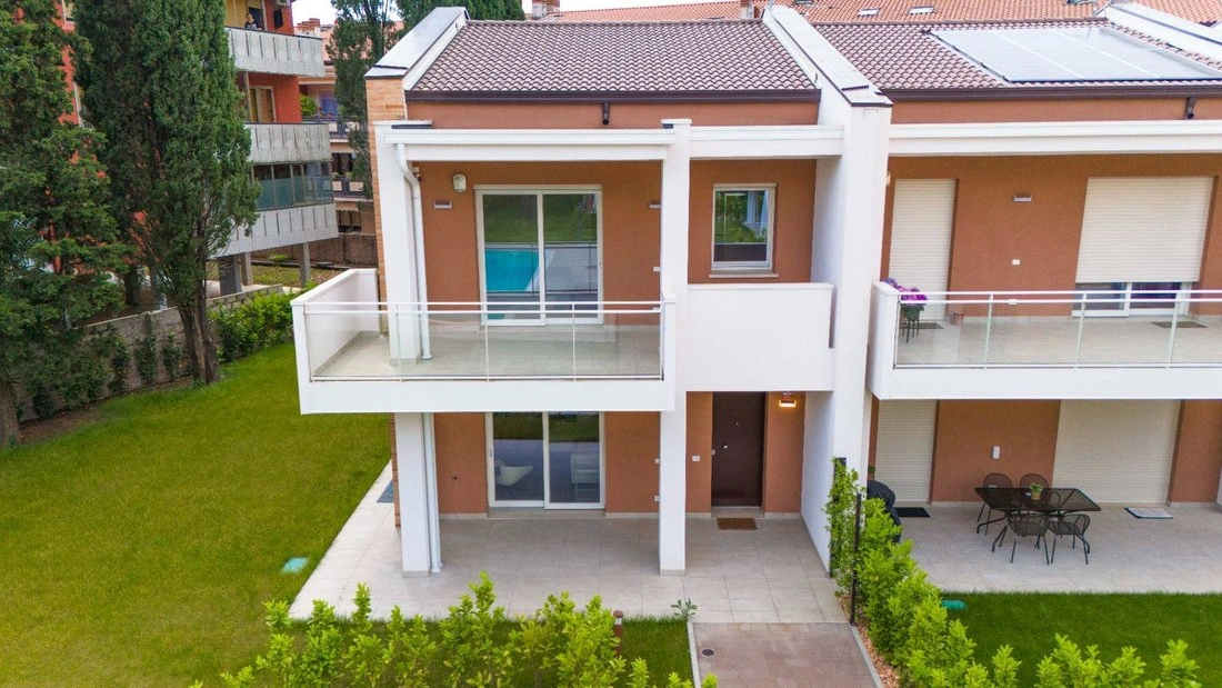 Очаровательный таунхаус 3+1 в Вероне, Италия