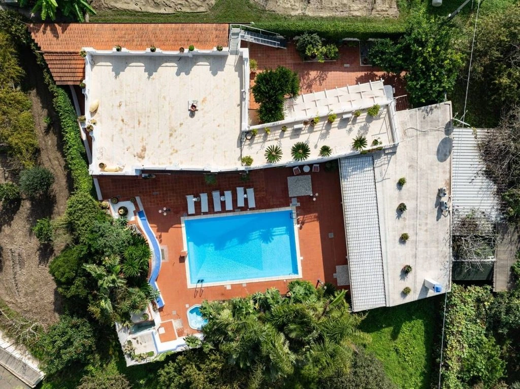 Роскошная вилла 425 м² в Неаполе, Италия