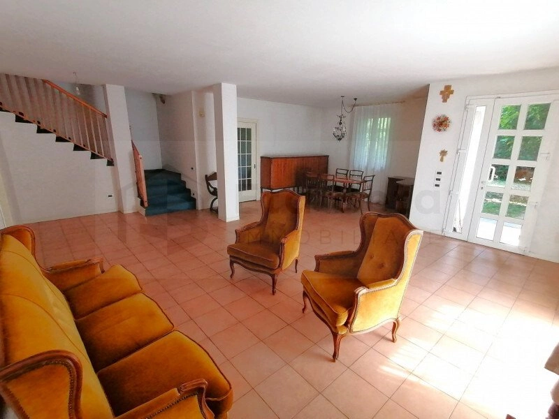 Просторный готовый к проживанию дом площадью 400 m² в Падуе, Италия