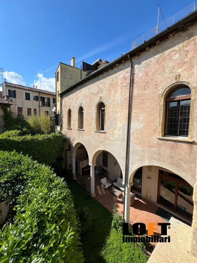 Просторная квартира 190 m² в Падуе, Италия