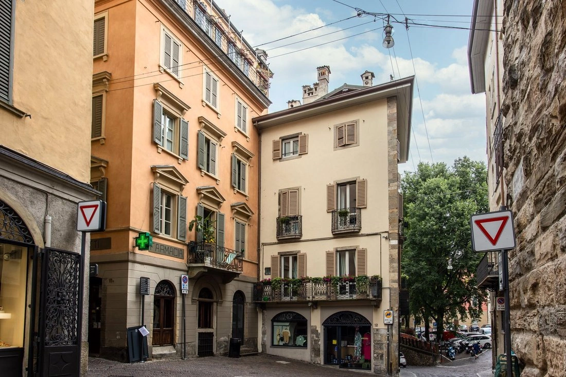 Просторная квартира 130 м² в Бергамо, Италия