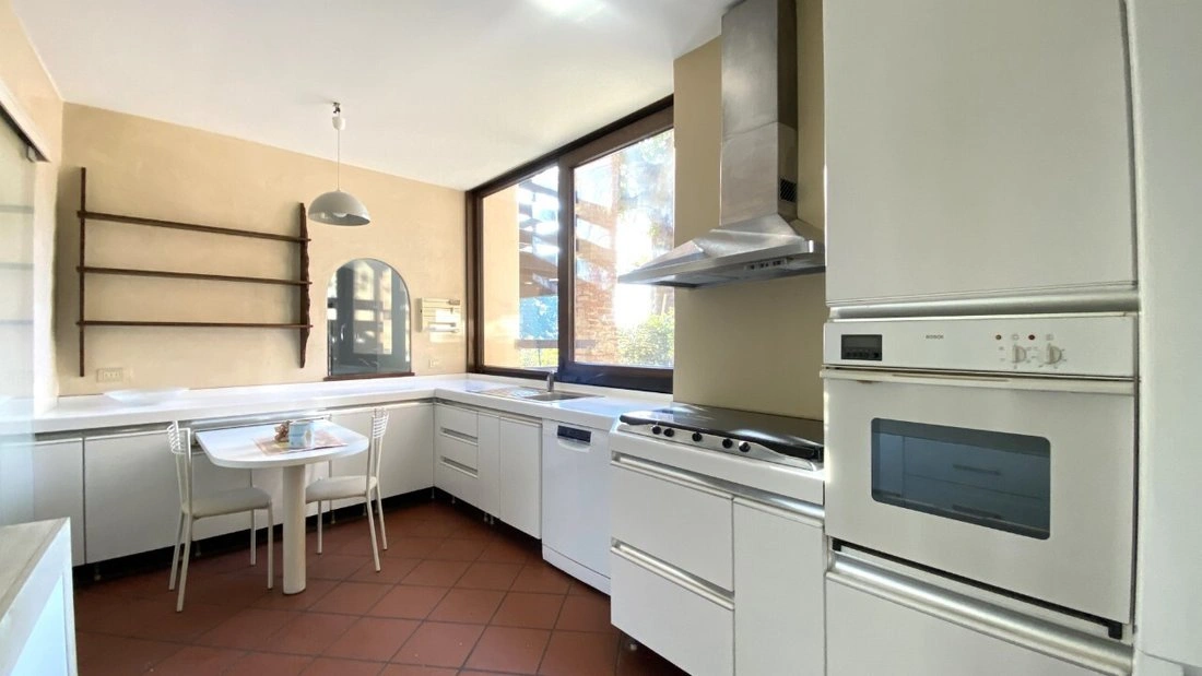 Просторный дом 266 m² в Бергамо, Италия