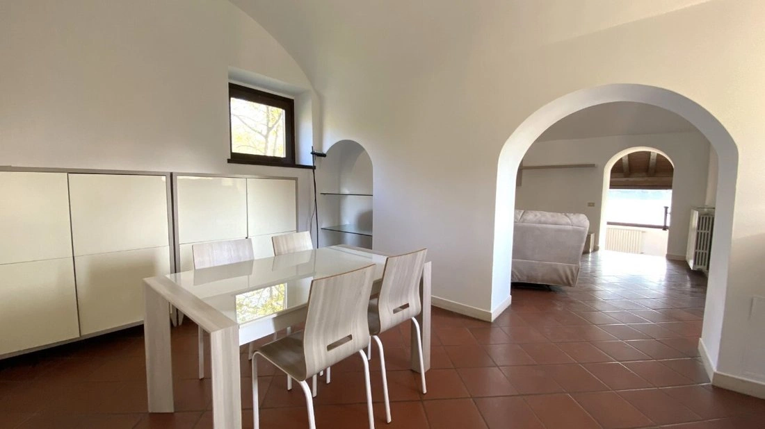 Просторный дом 266 m² в Бергамо, Италия