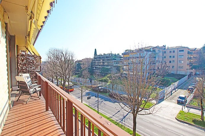 Меблированная квартира 220 m² в Бергамо, Италия