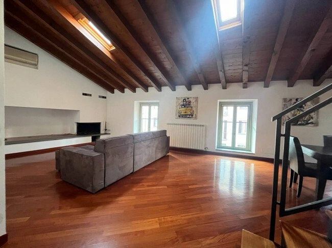 Просторный пентхаус 2+1 в Бергамо, Италия