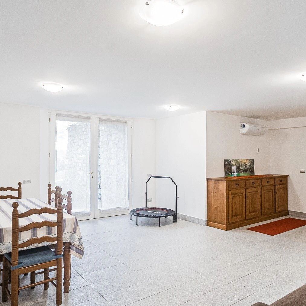 Вилла с видом на озеро, 460 м², Менаджо, Италия