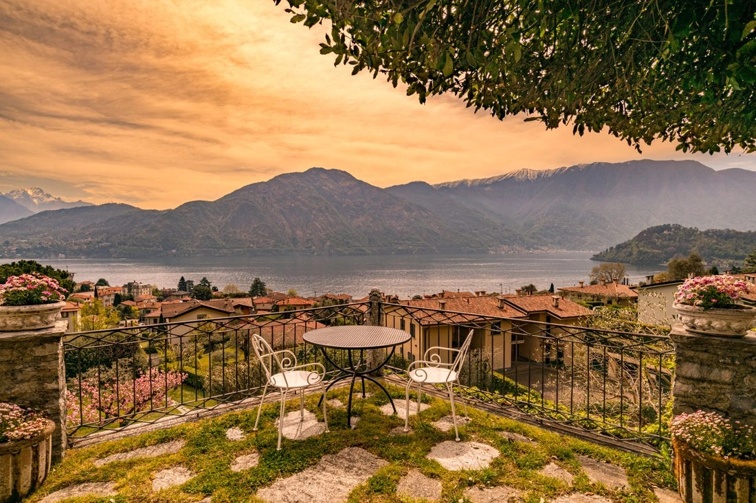 Меблированная квартира 300 m2 в Комо, Италия