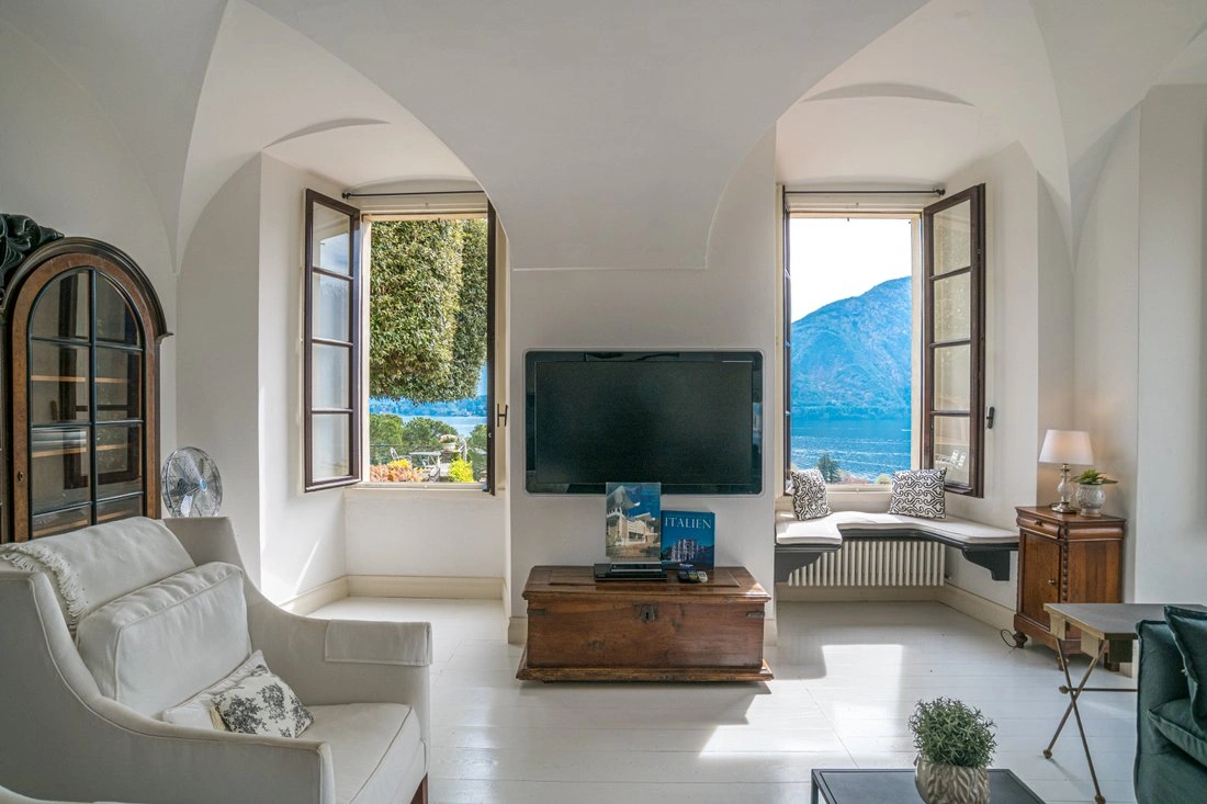 Меблированная квартира 300 m2 в Комо, Италия