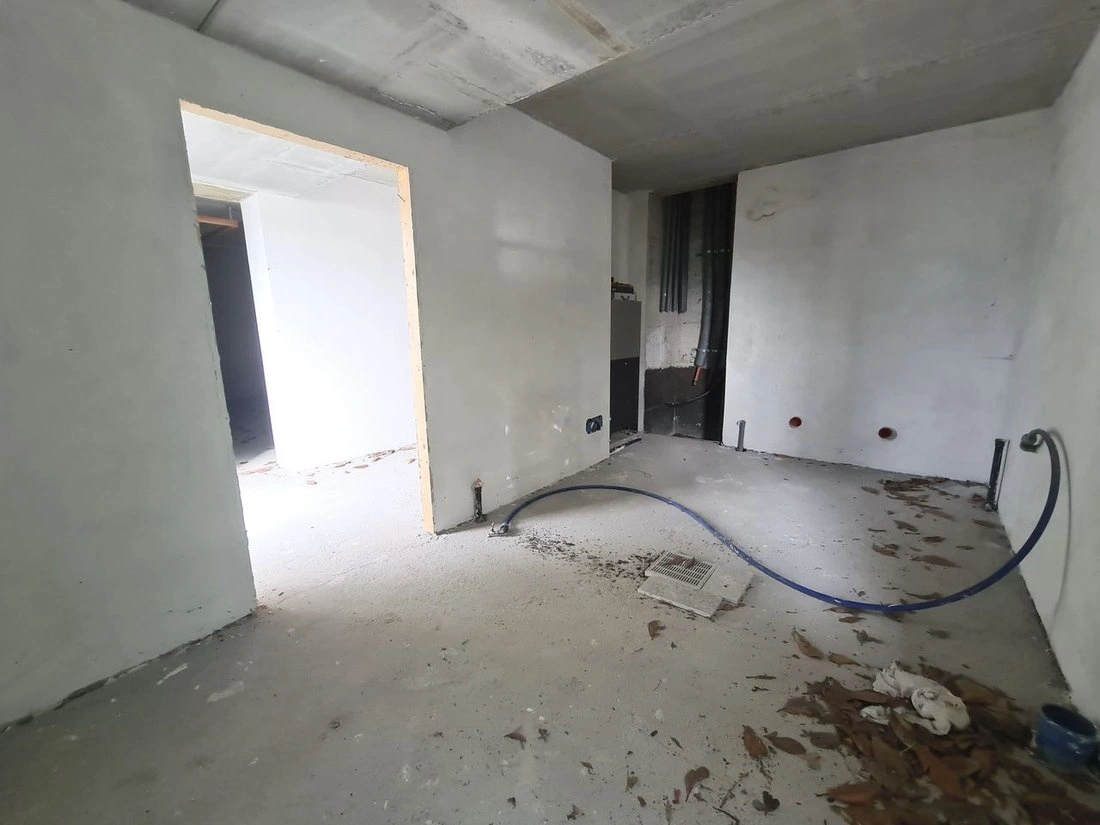 Sea-view villa 340 m2 in Como, Italy