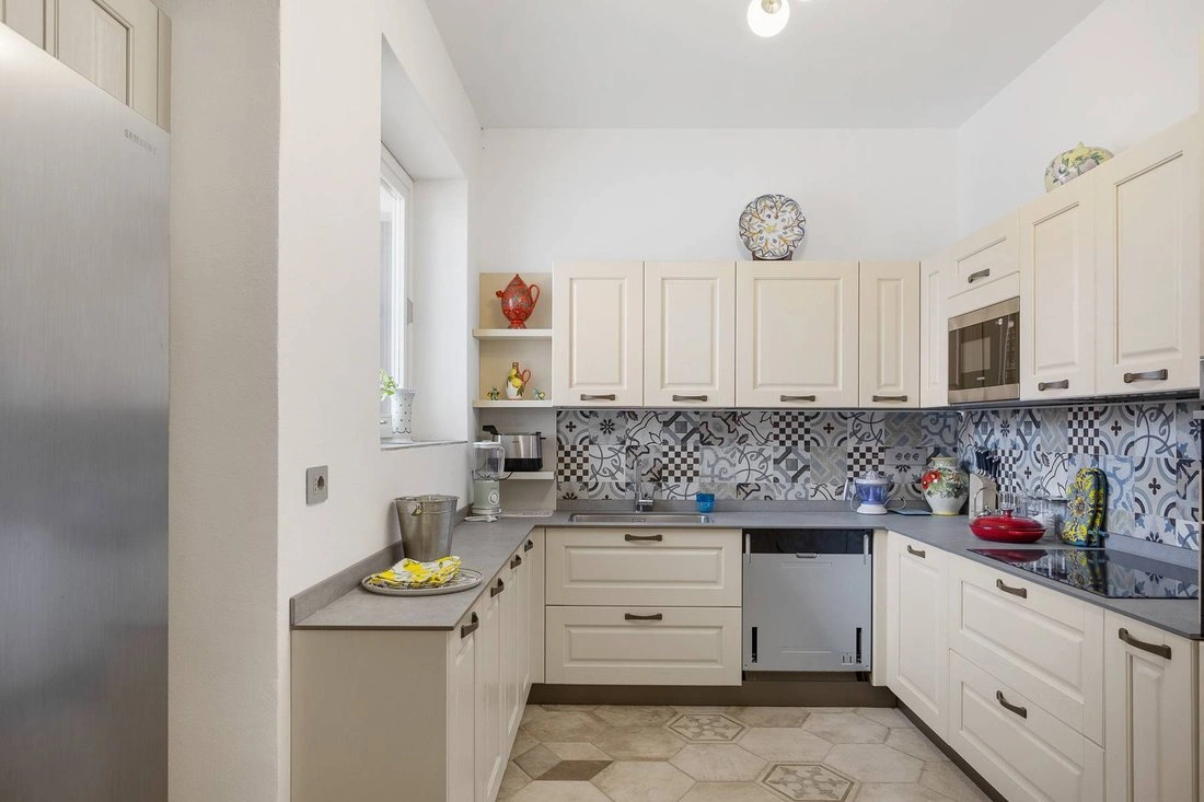 Светлый дом 6+1 в Ардженьо, Италия