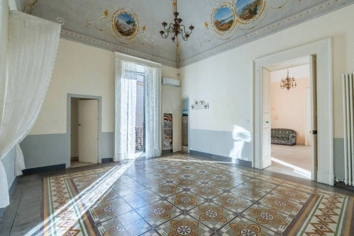 Просторная роскошная квартира 260 м² в Лечче, Италия