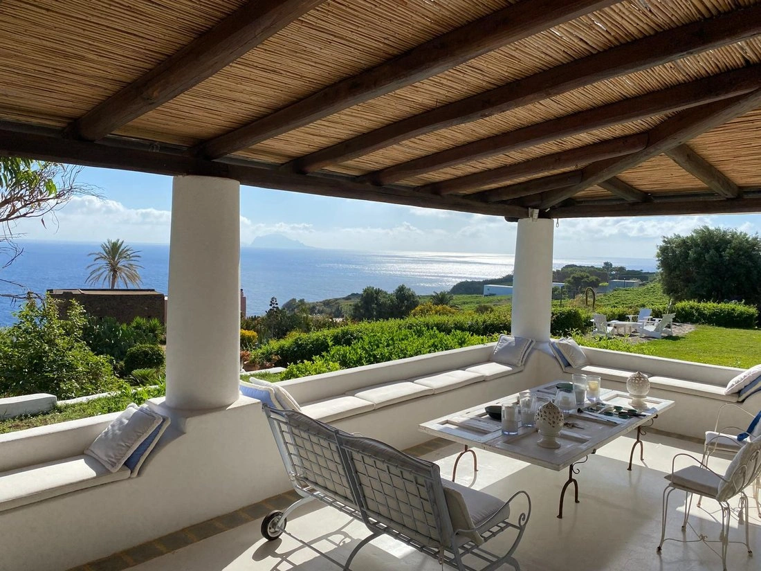 Просторная вилла 325 m2 в Мальфе, Италия