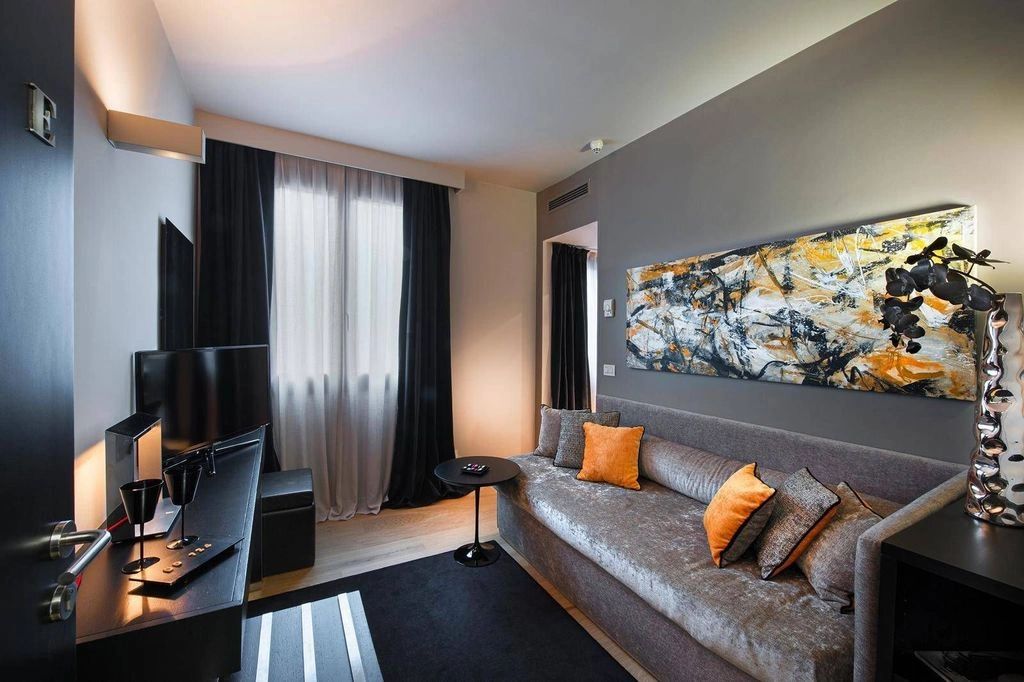 Меблированный пентхаус 250 m2 в Венеции, Италия