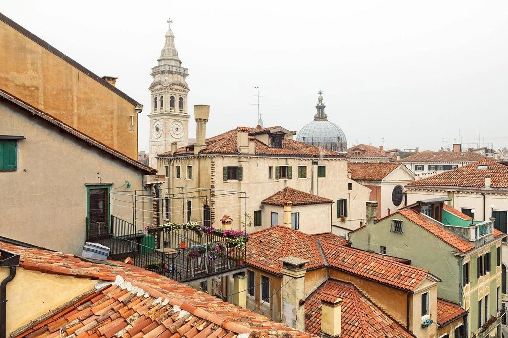 Меблированный пентхаус 250 m2 в Венеции, Италия