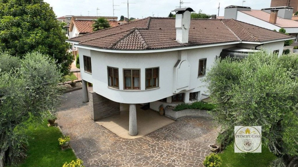 Новая вилла 330 m2 в Падуе, Италия