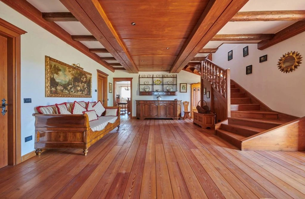 Luxury house of 344 m2 with sea view area in Padua, Italy