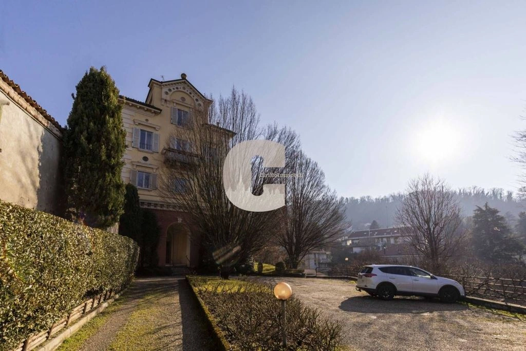 Светлая квартира 4+1 в Турине, Италия