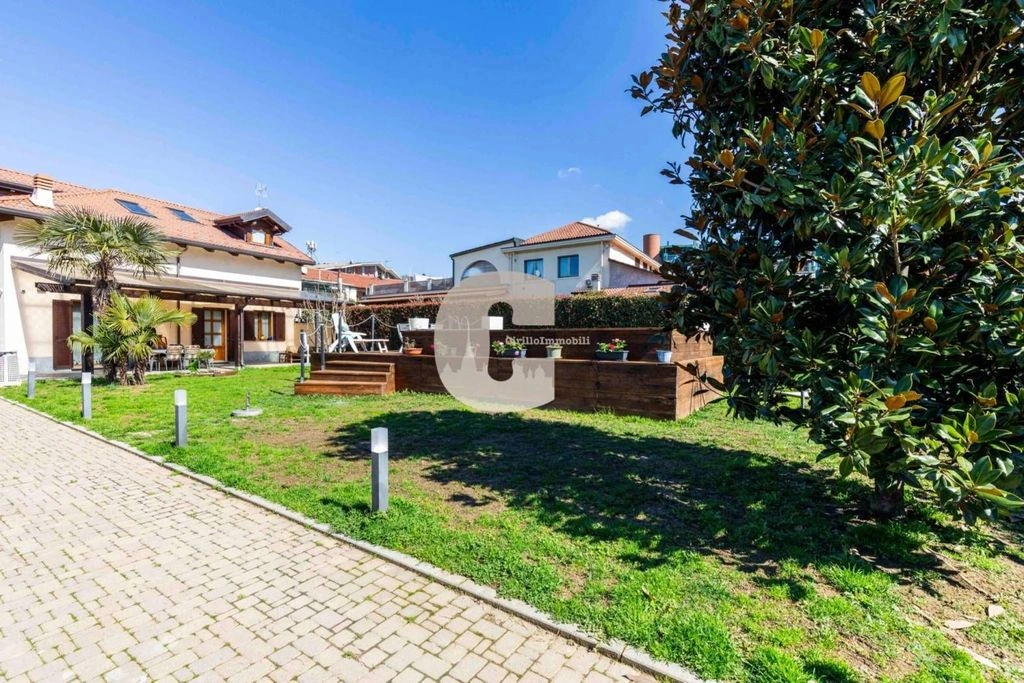 Прекрасная вилла 457 м² в Турине, Италия