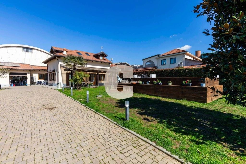 Прекрасная вилла 457 м² в Турине, Италия