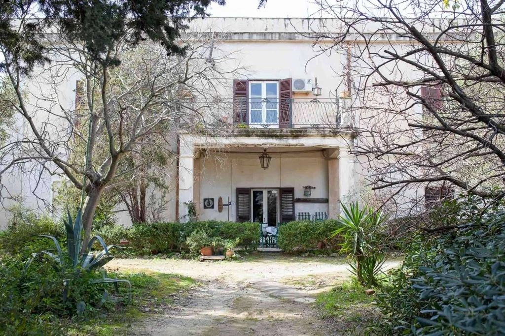Просторный дом 1900 m² в Палермо, Италия