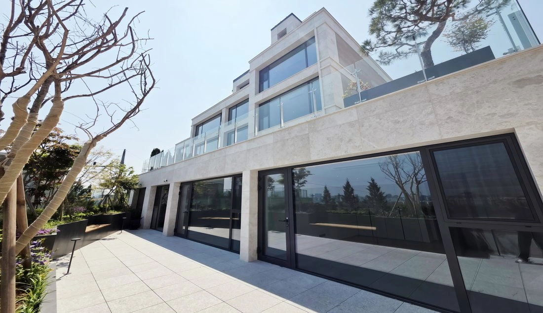 Квартира 3+1 с открытым парковочным местом в Сеуле, Южная Корея