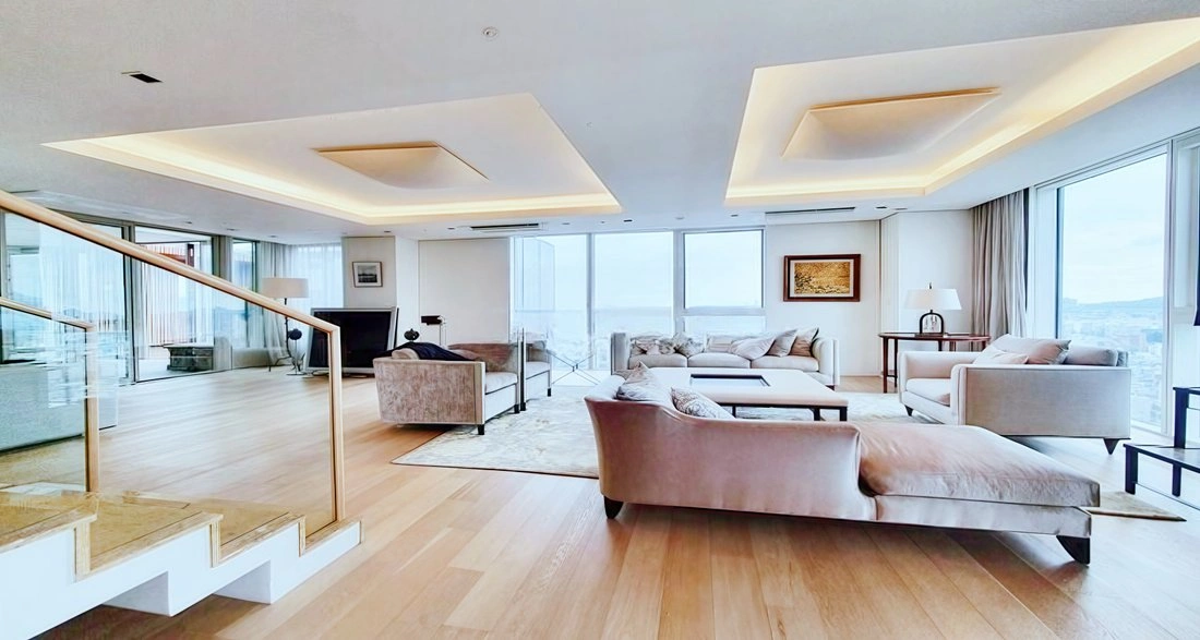 Пентхаус 5+1 с открытым бассейном в Сеуле, Южная Корея