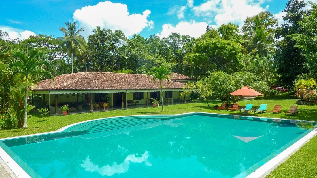 Вилла 302 m2 с садом в Галле, Шри-Ланка