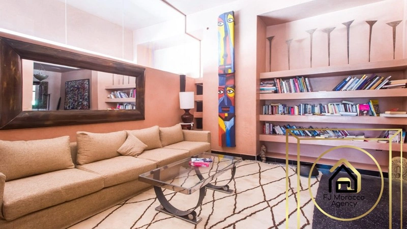 Семейный дом 18+1 в Марракеше, Марокко