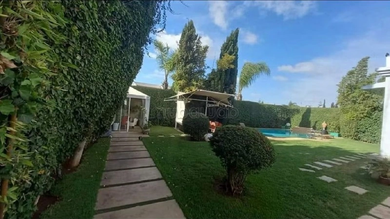 Обновлённая вилла 4+1 в Касабланке, Марокко