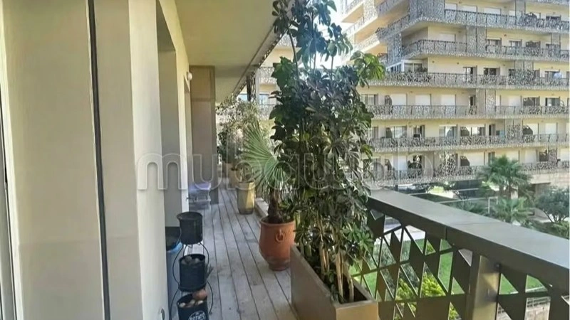 Светлая квартира 3+1 в Касабланке, Марокко