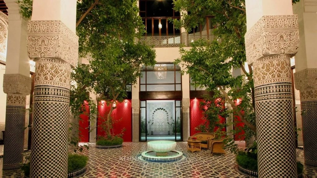 Просторный дом 5+1, 508 m² в Фесе, Марокко