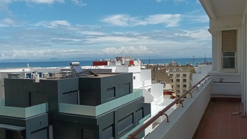 Просторная квартира 3+1 в Танжере, Марокко