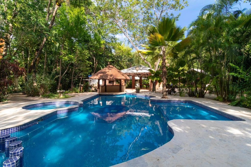 Престижный дом с 5 спальнями в Канкуне, Мексика