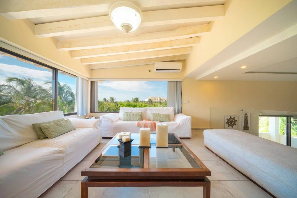 Просторная вилла с тремя спальнями в Канкуне, Мексика