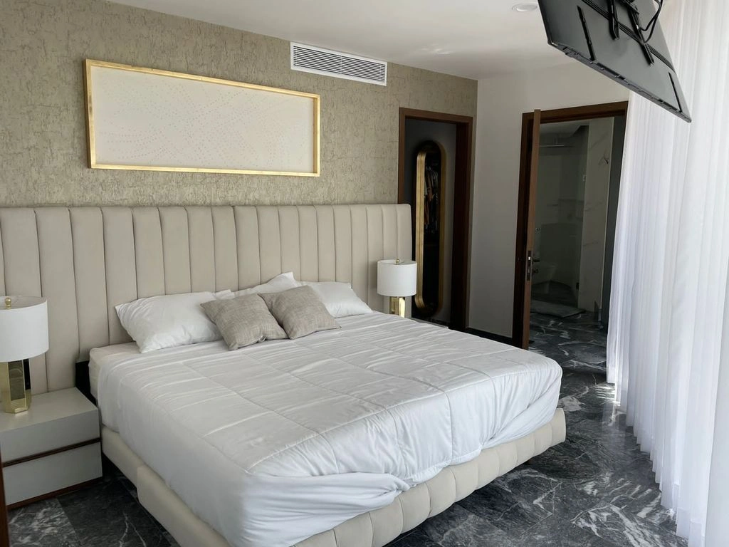 Просторная квартира с 3 спальнями в Канкуне, Мексика