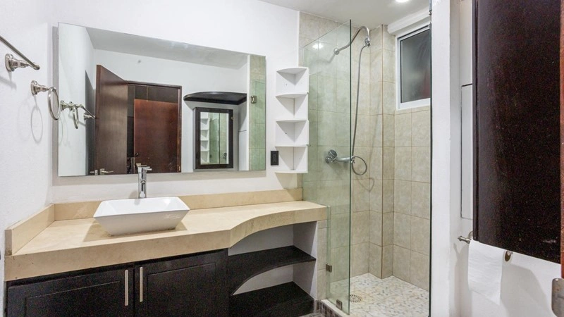 Обновлённая 3‑комнатная квартира в Пуэрто-Вальярте, Мексика