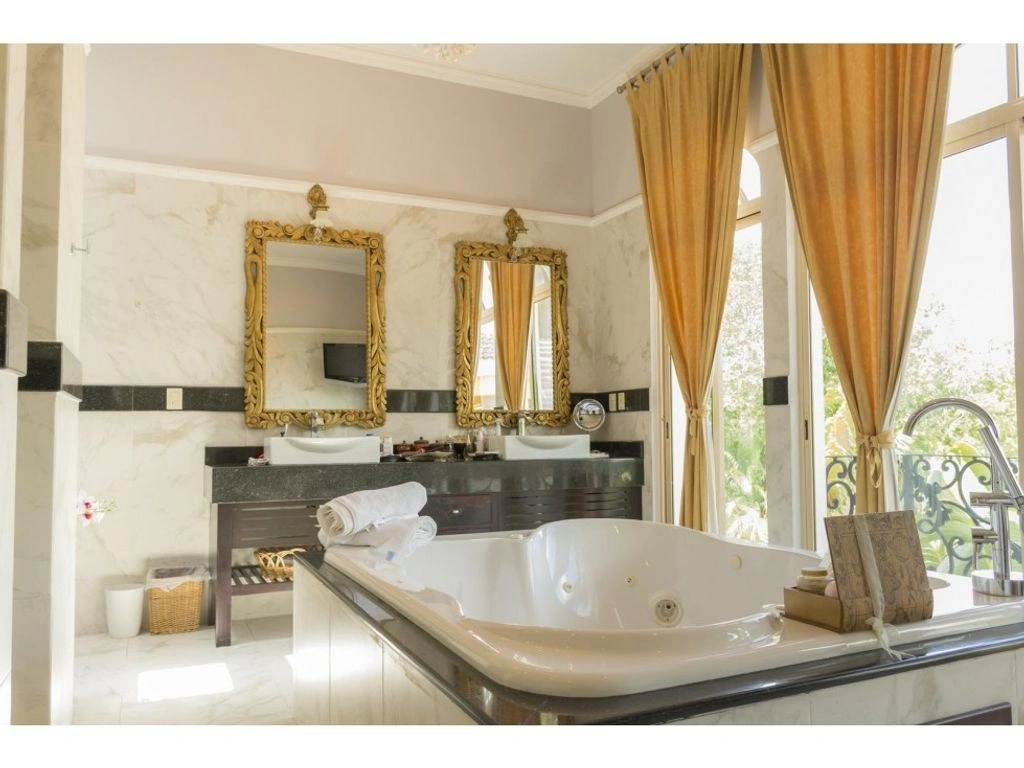 Просторный дом с пятью спальнями на территории гольф-клуба в Мериде, Мексика