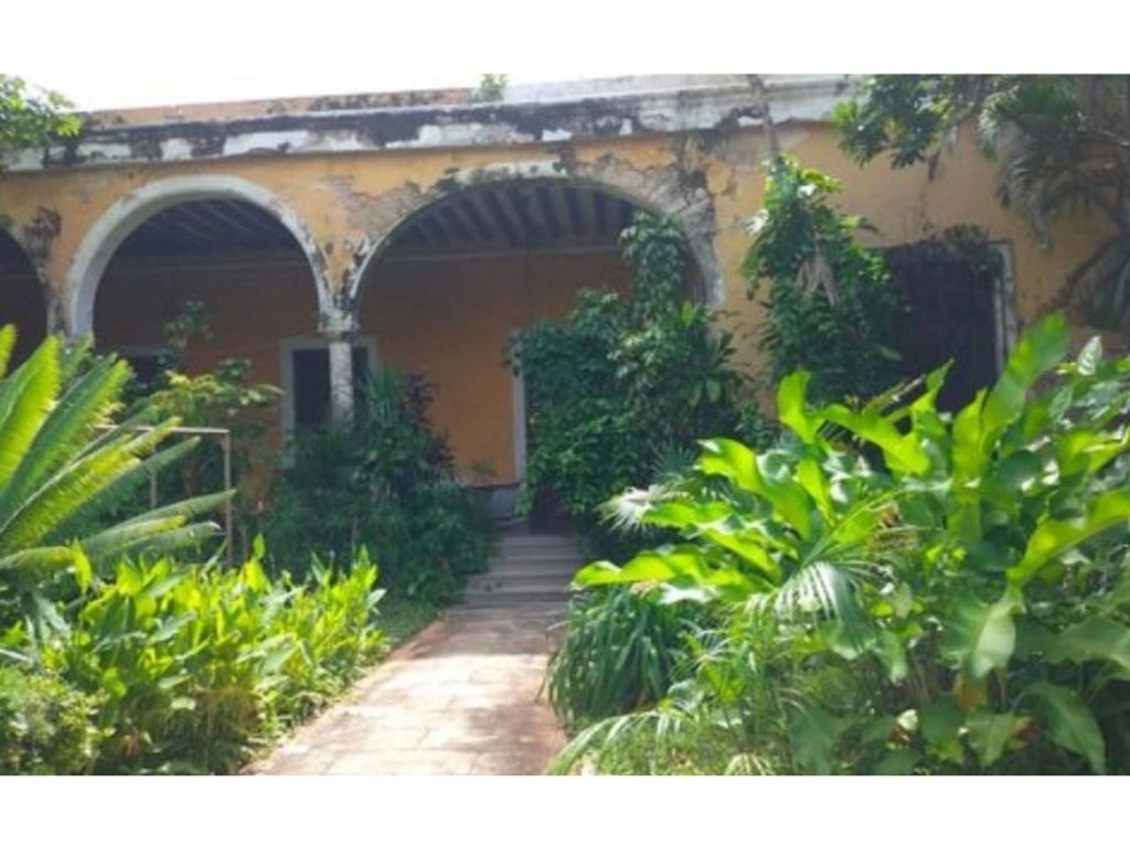 Просторный дом 800 m2 в Мериде, Мексика